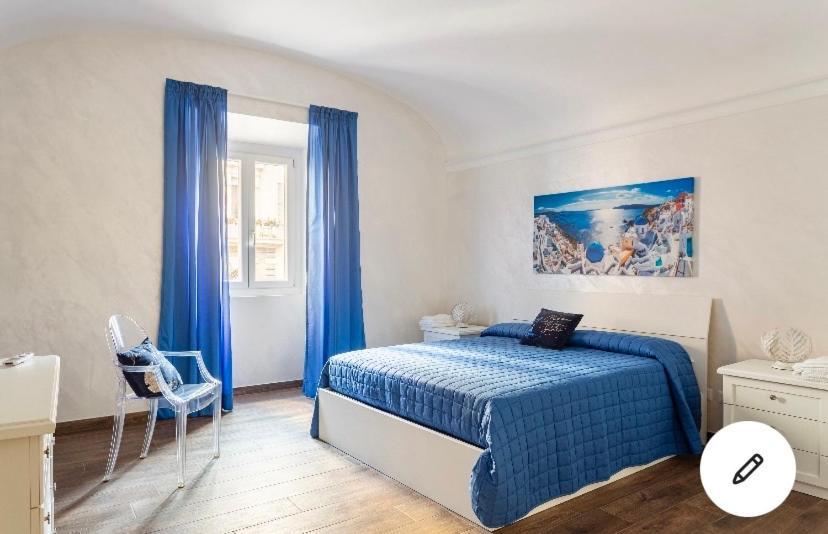 Campo De' Fiori On Vacation With Class Apartment